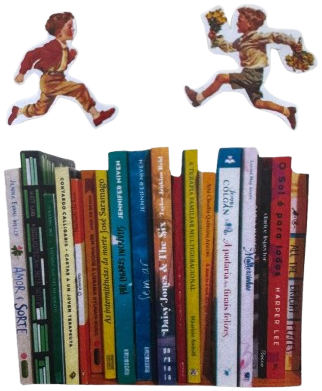 Recorte de colagem: duas crianças correndo, uma delas com flores, sobre uma fileira de livros coloridos.